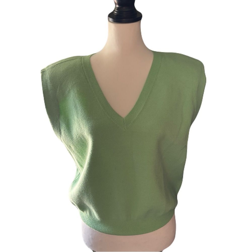 NWT Rachel by Rachel Roy  Green V-Neck Sleeveless Sweater Vest | Size M - Picture 2 of 9